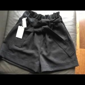 BRAND NEW Aritzia/Wilfred Shorts!!!!